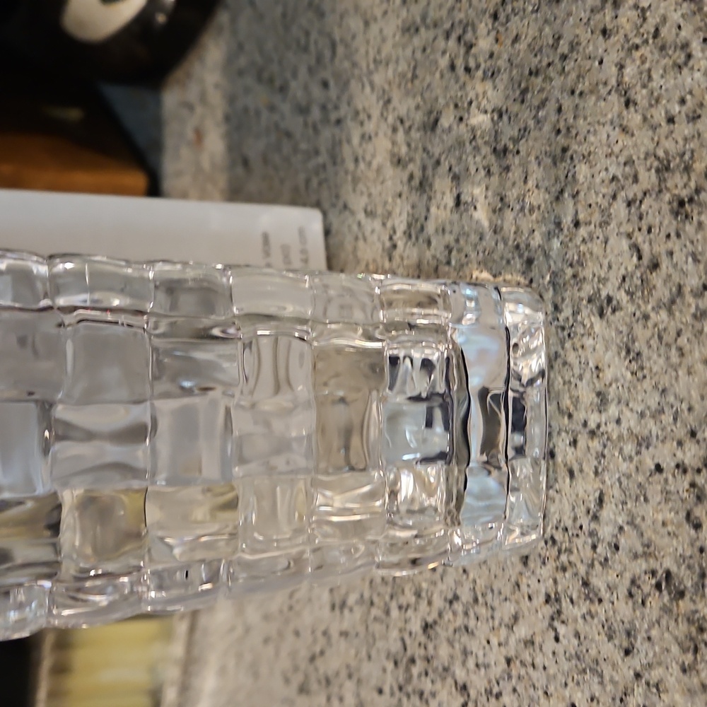 Vase - Picture 7 of 8